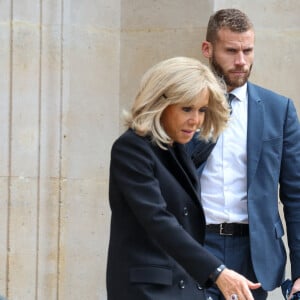 Brigitte Macron, la première dame de France - Obsèques de Michel Blanc en l'église Saint-Eustache à Paris, le 10 octobre 2024. © Moreau / Jacovides / Bestimage 