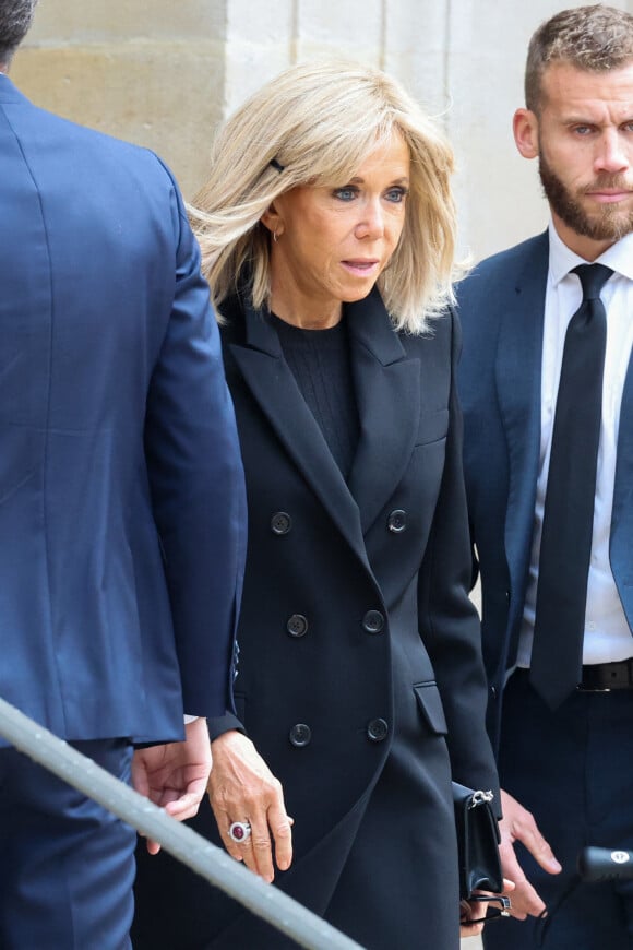 Brigitte Macron, la première dame de France - Obsèques de Michel Blanc en l'église Saint-Eustache à Paris, le 10 octobre 2024. © Moreau / Jacovides / Bestimage 