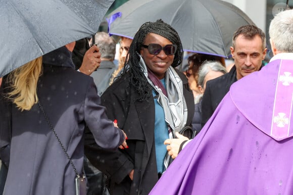 Ramatoulaye Diop, la compagne du défunt - Obsèques de Michel Blanc en l'église Saint-Eustache à Paris, le 10 octobre 2024. © Moreau / Jacovides / Bestimage  Funeral of Michel Blanc at the Saint-Eustache church in Paris, October 10, 2024. 