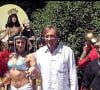 Il lui propose d'intégrer le casting du film Astérix et Obélix : Mission Cléopâtre, un véritable succès !
Korpa/ABACA . 36731-3. Madrid-Espagne, 24/07/2002. Gérard Depardieu a présenté à Madrid son dernier film Astérix et Obélix Mission Cléopâtre dans lequel l'acteur français joue pour la deuxième fois le rôle d'Obélix.