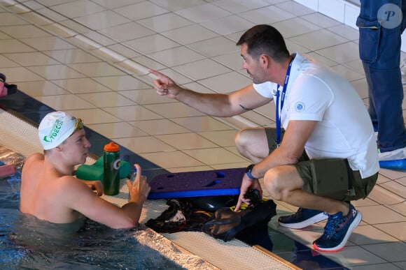 Depuis le 15 septembre, le champion olympique a repris la natation en compétition...
Léon Marchand et son entraîneur Nicolas Castel à l'entraînement lors des Championnats de France de natation 2024 à Chartres, France, le 17 juin 2024. Photo par Laurent Zabulon/ABACAPRESS.COM