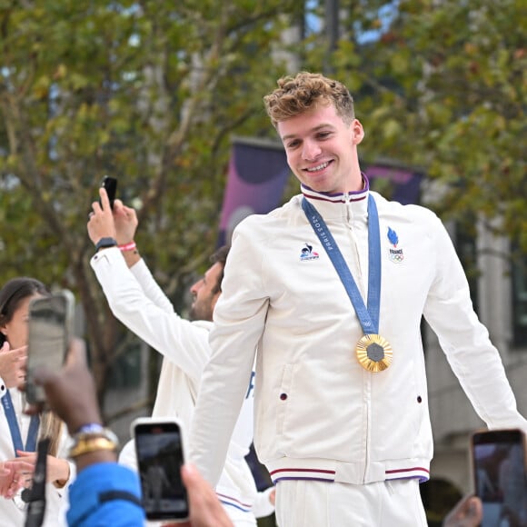 La "Parade des Champions" des Jeux Olympiques et Paralympiques de Paris2024, sur les Champs-Elysées. Paris, le 14 septembre 2024. © Eliot Blondet/Pool/Bestimage 