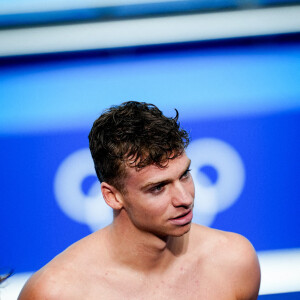 Leon Marchand de l'équipe de France après la finale du relais 4x100m 4 nages des Jeux Olympiques Paris 2024, à l'Arena Paris La Défense, à Paris, France, le 04 août 2024. Photo par Julien Poupart/ABACAPRESS.COM