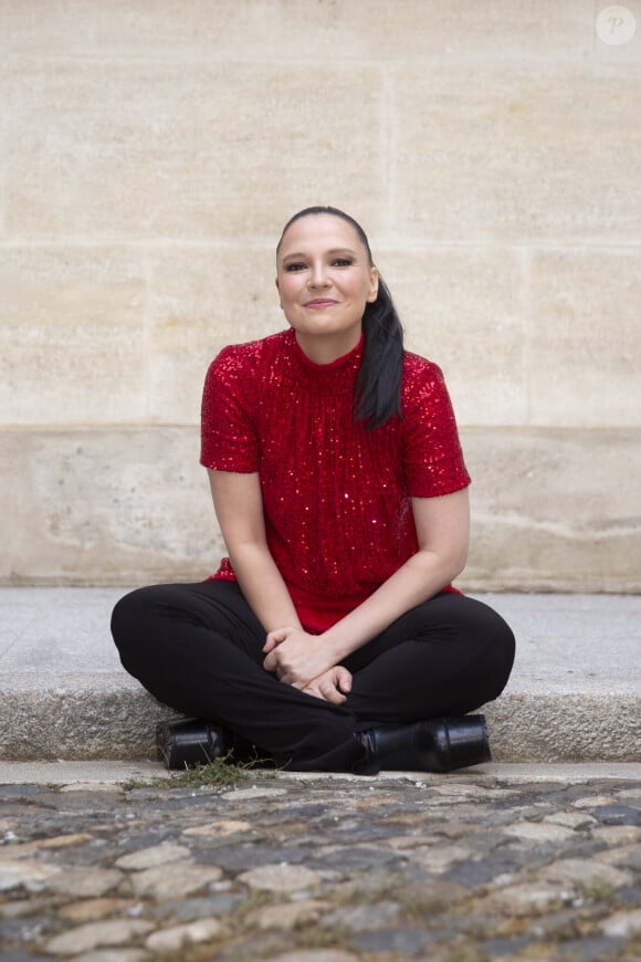 Exclusif - Anne Sila en rendez-vous avant le grand concert hommage au poète chanteur Claude Nougaro organisé par la mairie de Toulouse en partenariat avec France Bleu Occitanie et France 3 Occitanie, sur la place du Capitole à Toulouse, France, le 8 septembre 2024. © Frédéric Maligne/Bestimage