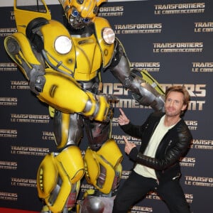 Philippe Lacheau à celui de B-127/Bumblebee
Philippe Lacheau - Avant-première du film "Transformers : Le Commencement" au cinéma Pathé Palace à Paris le 13 octobre 2024. © Coadic Guirec/Bestimage