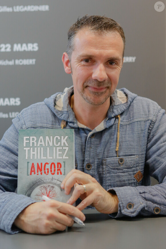 Franck Thilliez - Salon du livre à la porte de Versailles à Paris le 22 mars 2015.