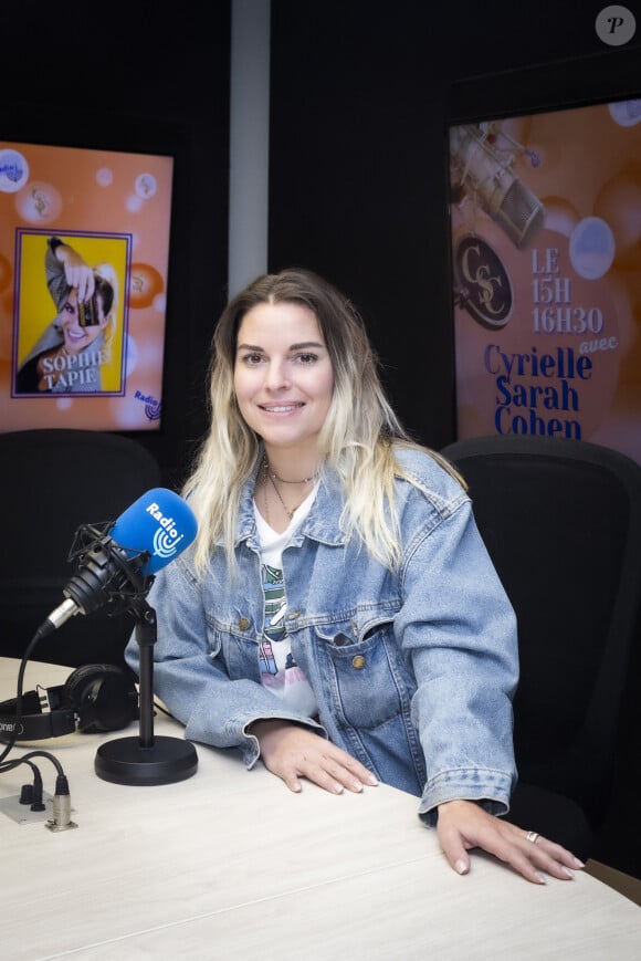 Exclusif - Sophie Tapie lors de l'enregistrement de l'émission "CS Cohen" sur Radio J à Paris. Le 18 avril 2022 © Jack Tribeca / Bestimage 