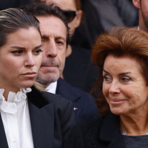 Sophie Tapie et sa mère Dominique Tapie (Fille et femme du défunt) - Sorties de la messe funéraire en hommage à Bernard Tapie en l'église Saint-Germain-des-Prés à Paris. Le 6 octobre 2021 © Jacovides-Moreau / Bestimage