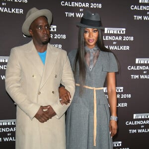 Naomi Campbell et Sean Diddy Combs lors du photocall de la soirée du calendrier Pirelli à New York le 10 novembre 2017. © Sonia Moskowitz/Globe Photos via ZUMA Wire / Bestimage