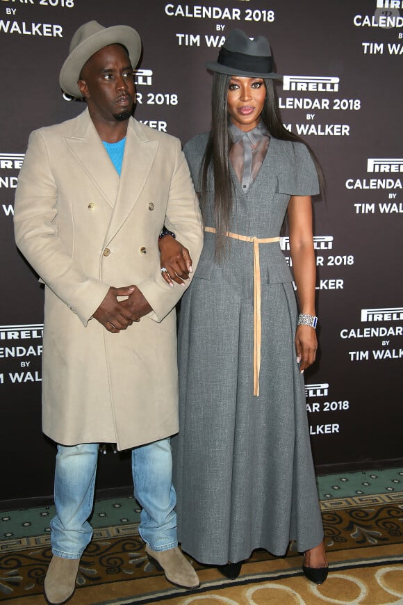 Naomi Campbell et Sean Diddy Combs lors du photocall de la soirée du calendrier Pirelli à New York le 10 novembre 2017. © Sonia Moskowitz/Globe Photos via ZUMA Wire / Bestimage