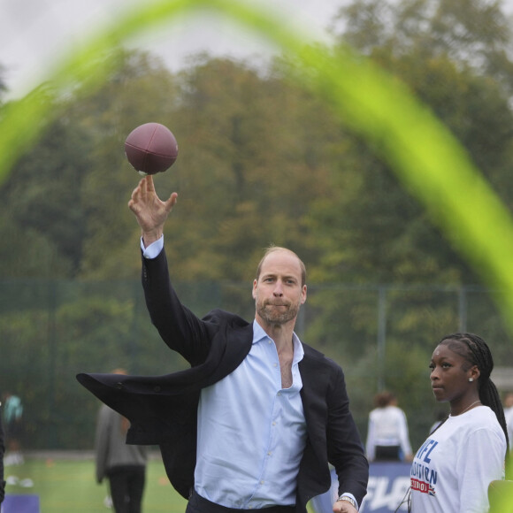 Le prince William, prince de Galles assiste à un événement de la NFL Foundation UK, un format de football américain inclusif et rapide à Kennington Park, Londres le 15 octobre 2024. © Kin Cheung/WPA-Pool via Julien Burton / Bestimage 