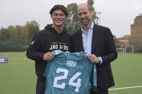 Le prince William, prince de Galles assiste à un événement de la NFL Foundation UK, un format de football américain inclusif et rapide à Kennington Park, Londres le 15 octobre 2024. © Kin Cheung/WPA-Pool via Julien Burton / Bestimage 