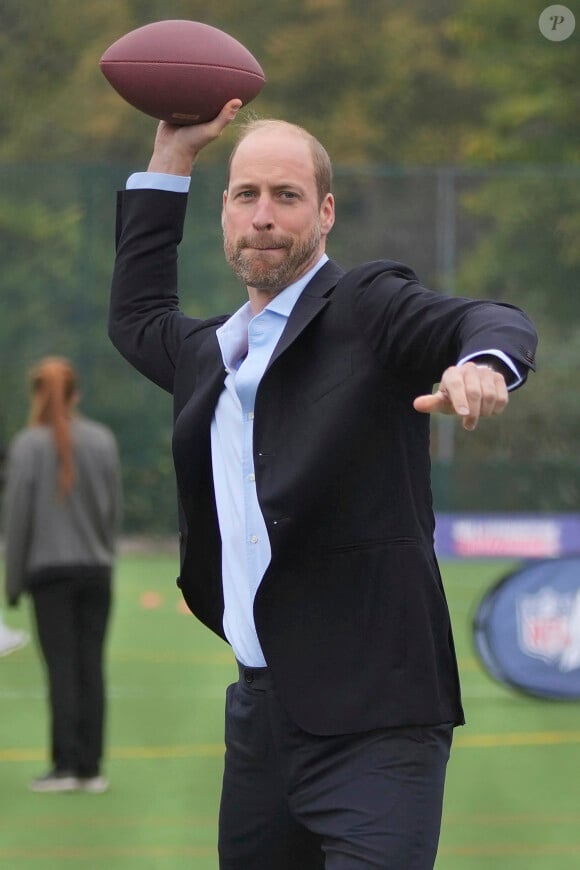 Le prince William, prince de Galles assiste à un événement de la NFL Foundation UK, un format de football américain inclusif et rapide à Kennington Park, Londres le 15 octobre 2024. © Kin Cheung/WPA-Pool via Julien Burton / Bestimage 