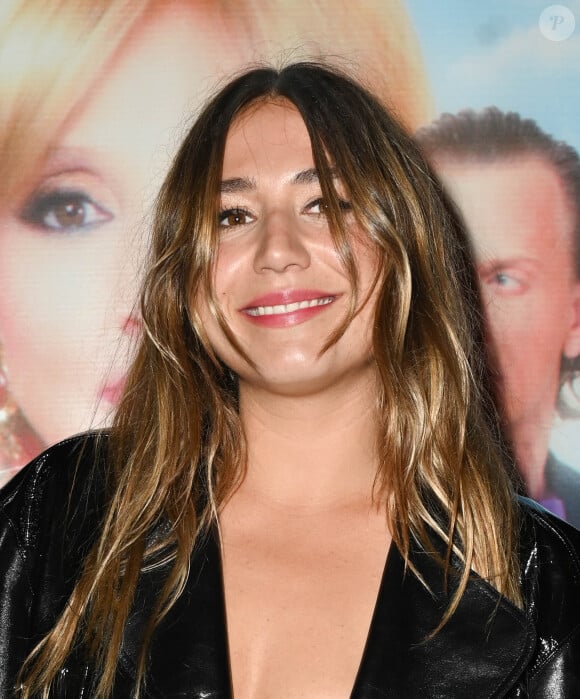 Exclusif - Izïa Higelin - Avant-première française du film "La vengeance au triple galop" au Cinéma Gaumont Champs-Elysées à Paris le 28 septembre 2021. © Coadic Guirec/Bestimage 