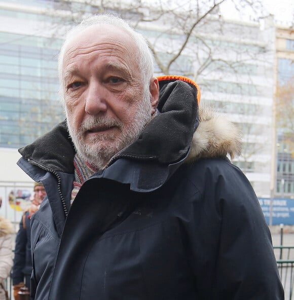 François Berléand à la sortie des studios de RTL à Paris, France, le 7 décembre 2023. © Jonathan Rebboah/Panoramic/Bestimage