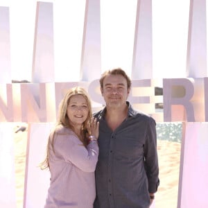 Hélène Rolles, Patrick Puydebat, Les mystères de l'Amour CANNESERIES 2023 Saison 6 à Cannes, samedi 15 avril 2023. 