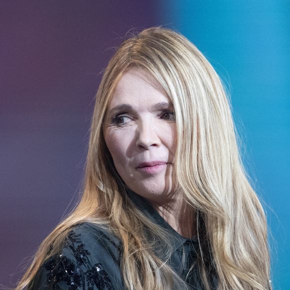 Et à la maison, elle a imposé des règles strictes
Exclusif - Hélène Rollès - Surprises - Enregistrement de l'émission "La Chanson secrète 10" diffusée sur TF1 le 22 janvier 2022 © Jacovides-Moreau / Bestimage