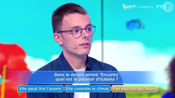 En premier lieu, Émilien a souhaité gâter ses proches. Il raconte : "J'ai fait plaisir autour de moi un petit peu, et puis il y a des choses je me suis mis à revendre des choses parce qu'effectivement, au bout d'un moment...". 
"Les 12 Coups de midi" sur TF1 samedi 25 mai 2024.