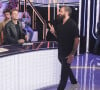 L'animateur présente également l'émission Face à Hanouna chaque week-end sur cette même chaîne
Exclusif - Cyril Hanouna sur le plateau de l'enregistrement de l'émission " Face à Hanouna " présentée par C.Hanouna et diffusée sur C8 le 20 octobre 2024, à Paris, France, le 17 octobre 2024. © Jack Tribeca/Bestimage