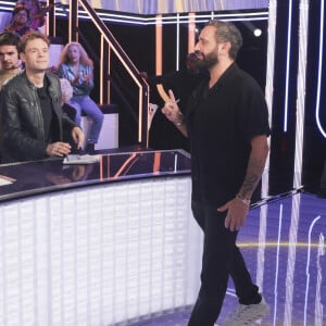 L'animateur présente également l'émission Face à Hanouna chaque week-end sur cette même chaîne
Exclusif - Cyril Hanouna sur le plateau de l'enregistrement de l'émission " Face à Hanouna " présentée par C.Hanouna et diffusée sur C8 le 20 octobre 2024, à Paris, France, le 17 octobre 2024. © Jack Tribeca/Bestimage