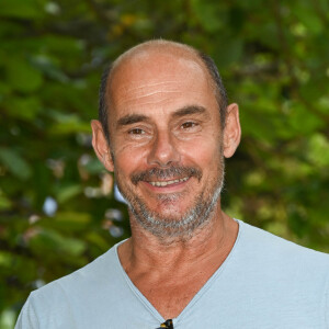 L'acteur enchaîne aujourd'hui les projets, que ce soit au cinéma, à la télévision, ou bien encore au théâtre
Bernard Campan au photocall du film "La Degustation" lors du 15ème festival du film francophone de Angoulême, France, le 26 août 2022. © Coadic Guirec/Bestimage 