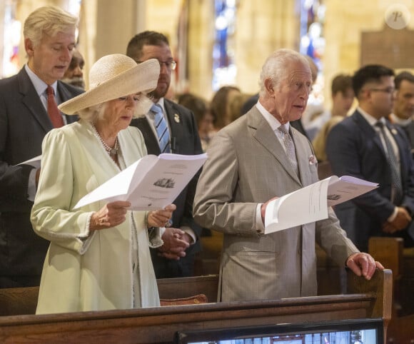 Le roi Charles III d'Angleterre et Camilla Parker Bowles, reine consort d'Angleterre, assistent à une cérémonie à l'église anglicane St. Thomas à Sydney, le 20 octobre 2024. La visite du roi en Australie sera sa première en tant que monarque, et le CHOGM, réunion des chefs de gouvernement du Commonwealth 2024 (21-26 octobre) à Samoa, sera sa première en tant que chef du Commonwealth. 