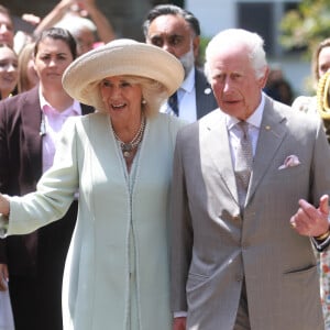 Une visite assez mouvementée !
Le roi Charles III d'Angleterre et Camilla Parker Bowles, reine consort d'Angleterre, assistent à une cérémonie à l'église anglicane St. Thomas à Sydney.