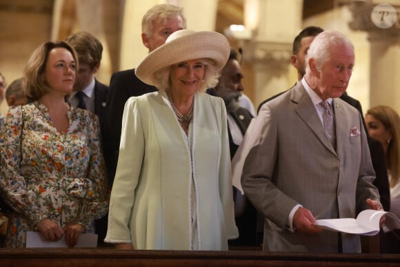 Le roi Charles III d'Angleterre et Camilla Parker Bowles, reine consort d'Angleterre, assistent à une cérémonie à l'église anglicane St. Thomas à Sydney, le 20 octobre 2024. La visite du roi en Australie sera sa première en tant que monarque, et le CHOGM, réunion des chefs de gouvernement du Commonwealth 2024 (21-26 octobre) à Samoa, sera sa première en tant que chef du Commonwealth. 