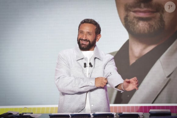 Exclusif - Cyril Hanouna, sur le plateau de l'émission " TPMP " présentée par C.Hanouna et diffusée en direct sur C8, Paris, France, le 23 septembre 2024. © Jack Tribeca / Bestimage