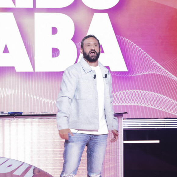 Exclusif - Cyril Hanouna, sur le plateau de l'émission " TPMP " présentée par C.Hanouna et diffusée en direct sur C8, Paris, France, le 23 septembre 2024. © Jack Tribeca / Bestimage 