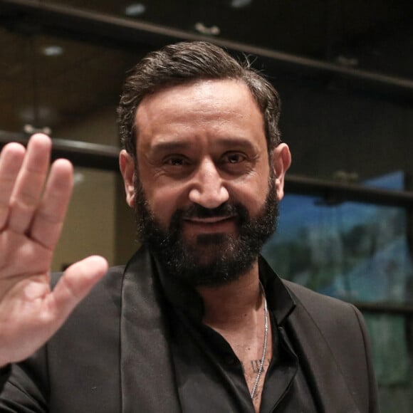 Cyril Hanouna - Le producteur de télévision français L.Stan et l'animateur de télévision français C.Hanouna lors d'une séance devant la commission d'enquête parlementaire sur l'attribution des fréquences TV, à l'Assemblée nationale à Paris le le 14 mars 2024. © Stéphane Lemouton / Bestimage