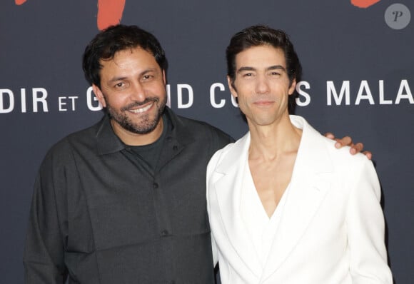 Jean-Rachid Kallouche (producteur) et Tahar Rahim lors de l'avant-première du film "Monsieur Aznavour" au cinéma Le Grand Rex à Paris le 22 octobre 2024. © Coadic Guirec / Bestimage