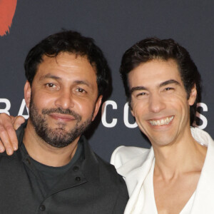 Jean-Rachid Kallouche (producteur) et Tahar Rahim lors de l'avant-première du film "Monsieur Aznavour" au cinéma Le Grand Rex à Paris le 22 octobre 2024. © Coadic Guirec / Bestimage