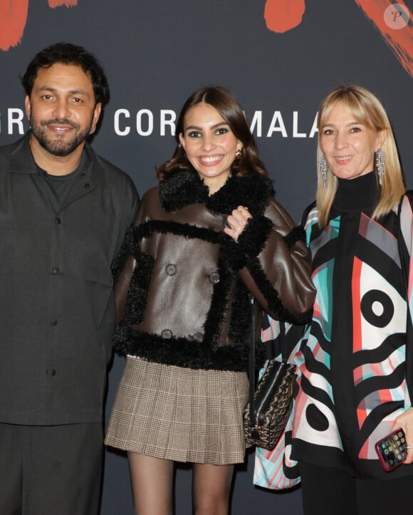 Jean-Rachid Kallouche (producteur), et Katia Aznavour (fille de C.Aznavour) et leur fille Leila lors de l'avant-première du film "Monsieur Aznavour" au cinéma Le Grand Rex à Paris le 22 octobre 2024. © Coadic Guirec / Bestimage