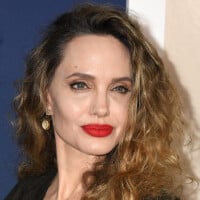 Angelina Jolie ne ressemble plus à ça : changement de style pour la star de 49 ans