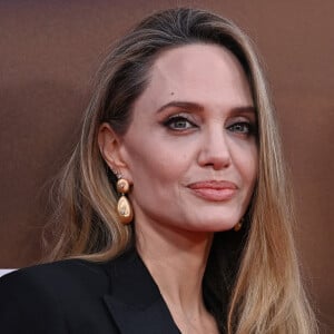 Angelina Jolie à la première du film "Maria" lors du 68ème BFI London Film Festival au Royal Festival Hall de Londres, Royaume Uni, le 18 octobre 2024. © Justin Goff/GoffPhotos/Bestimage