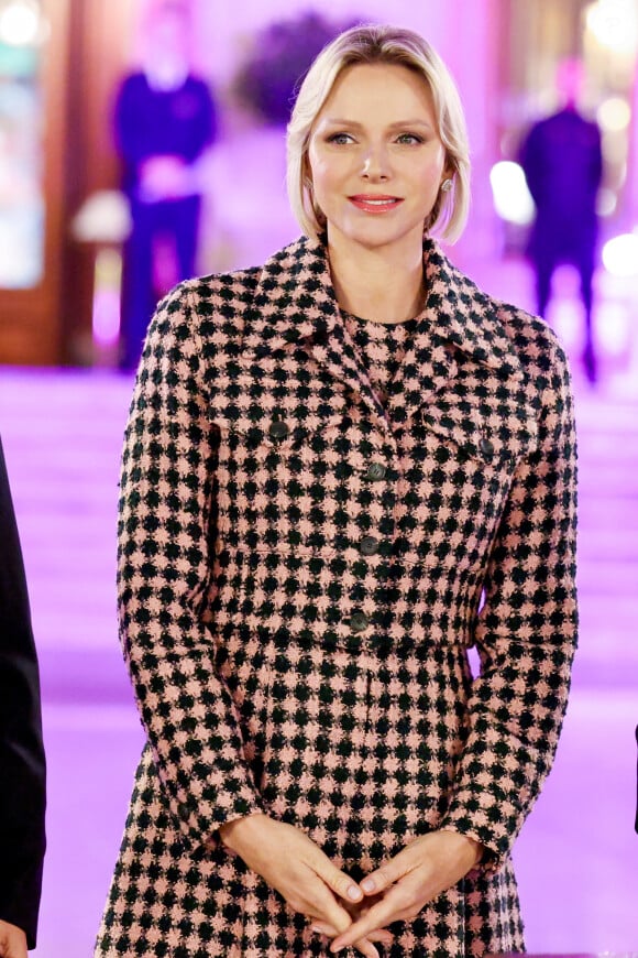 S.A.S. la princesse Charlène, présidente d'honneur de l'association Pink Ribbon, a procédé à l'illumination de la place du casino en rose à Monaco, le 4 Octobre 2024. © Claudia Albuquerque/Bestimage