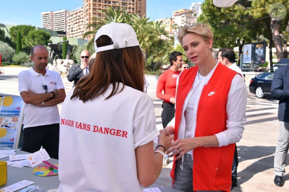 Exclusif - La princesse Charlène de Monaco participe à la Journée Water Safety, pour la prévention de la noyade organisée par sa Fondation et le Centre sauvetage Aquatique de Monaco (CSAM) en partenariat avec l'association française Cap O Pas Cap et la Croix Rouge monégasque, le 6 juin 2016 sur la plage du Larvotto.© Bruno Bebert / Pool restreint Monaco / Bestimage - Crystal - Visual