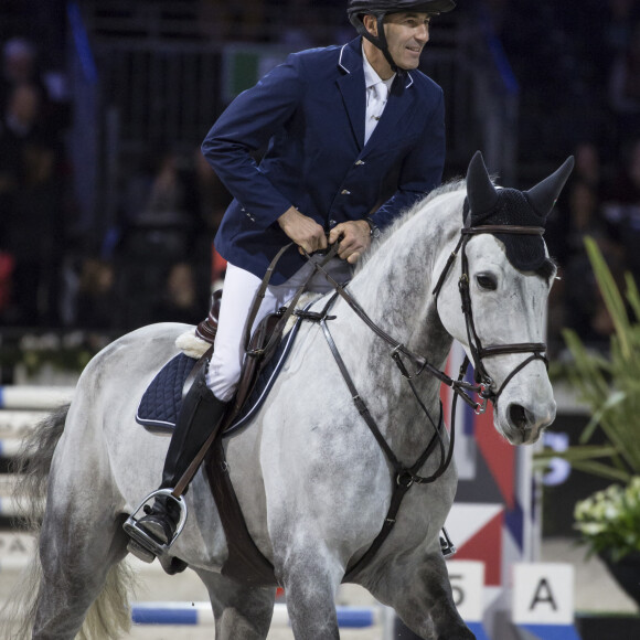 Nicolas Canteloup en selle lors du Longines Masters of Paris au Parc des Expositions, Paris Nord Villepinte, le 3 décembre 2016. Photo par Marco Piovanotto/ABACAPRESS.COM