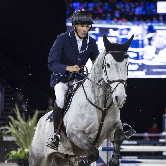 Nicolas Canteloup en selle lors du Longines Masters of Paris au Parc des Expositions, Paris Nord Villepinte, le 3 décembre 2016. Photo par Marco Piovanotto/ABACAPRESS.COM