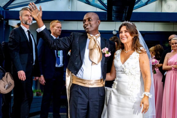 Geiranger, NORVÈGE - La princesse Martha Louise de Norvège et Durek Verrett arrivent à leur fête de mariage à l'hôtel Unio à Geiranger. La princesse Martha Louise, l'aînée des enfants du roi Harald, s'est mariée samedi avec le chaman américain autoproclamé Durek Verrett. Sur la photo : La princesse Martha Louise, Durek Verrett