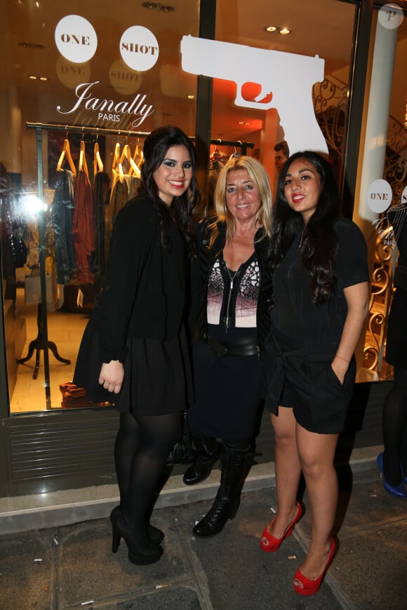 Johanna Souffran, Angela Lorente, Lola Petit - Inauguration concept store 'One Shot - Janally' a Paris, le 10 octobre 2012.