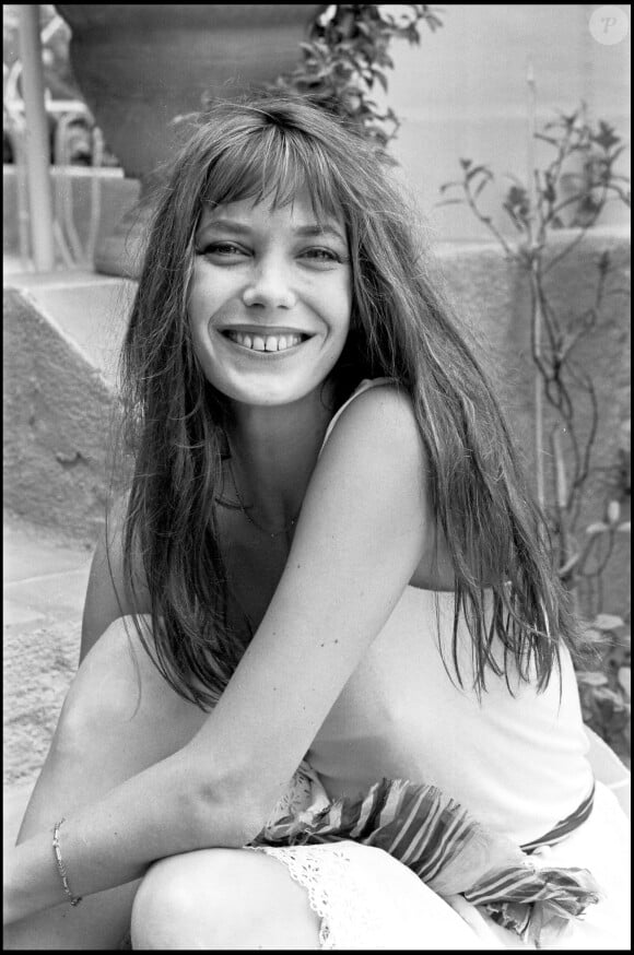 "Pour moi, c'était incroyable qu'il tombe amoureux de moi, il y avait tellement d'autres filles dans la comédie musicale. Mais voilà, c'était moi.".
Archives : Jane Birkin