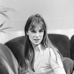 En France, à Paris, portrait de la chanteuse Jane BIRKIN sur le plateau de l'émission "TARATATA". Le 24 janvier 1974 © Bernard Leguay via Bestimage