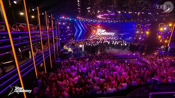 TF1 diffuse actuellement une saison 12 de la "Star Academy"
Le plateau de la "Star Academy"