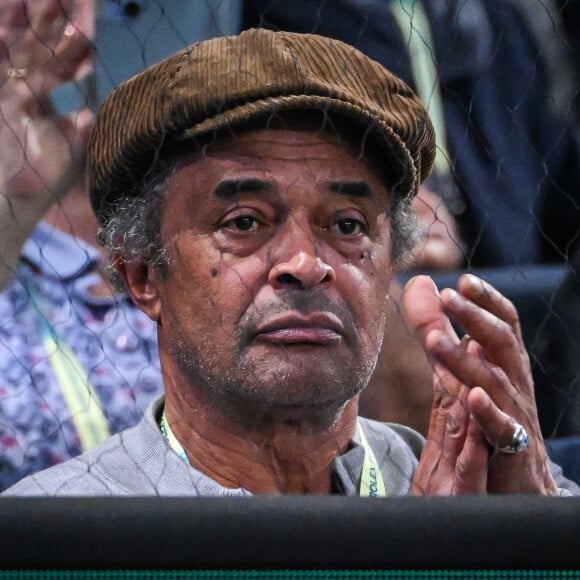 Aperçu en tribunes du match opposant Ugo Humbert face à Jordan Thompson lors des Masters 1000, le jeune papa de 64 ans avait le visage fermé avec son fils cadet
Yannick Noah encourage Ugo Humbert - Célébrités en tribunes au tournoi de tennis ATP Masters 1000 de Paris (Paris Rolex Master ) à l'Accor Arena - Palais Omnisports de Paris-Bercy - à Paris, France