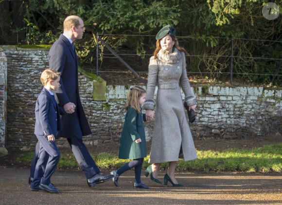 Le prince William, duc de Cambridge, et Catherine (Kate) Middleton, duchesse de Cambridge, la princesse Charlotte de Cambridge et le prince George de Cambridge lors de la messe de Noël en l'église Sainte-Marie-Madeleine à Sandringham au Royaume-Uni, le 25 décembre 2019. 