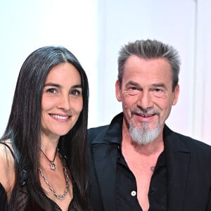 Exclusif - Florent Pagny et son épouse Azucena - Enregistrement de l'émisssion Vivement dimanche au studio Gabriel, presentée par Michel Drucker . Diffusion sur France 2 le 21 Novembre 2021 . © Guillaume Gaffiot / Bestimage