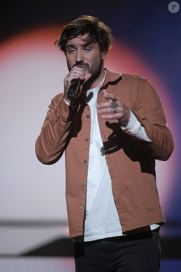 Exclusif - Jéremy Frérot - Enregistrement de la 2ème partie de l'émission "La Chanson secrète 11" à Paris, diffusée le 24 juin sur TF1. Le 15 janvier 2022 Après le succès des précédentes éditions, « LA CHANSON SECRETE », présentée par N.Aliagas et produite par DMLS TV, revient sur TF1. © Cyril Moreau / Bestimage