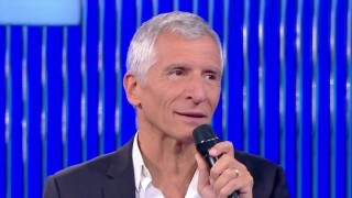 "On a reçu des instructions de France 2..." : Nagui s'amuse du record d'une maestro de N'oubliez pas les paroles (VIDEO)